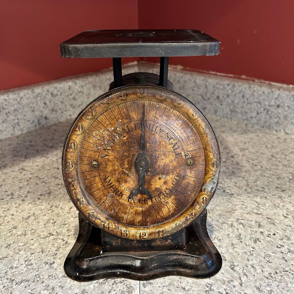 vintage Grocery Scale, National Family Scale, Rusty crusty scale
